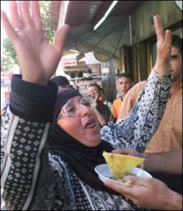 palestinianwomancheers911.jpg