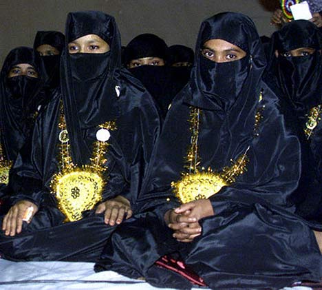 muslimchildrenarrangedmarriages.jpg